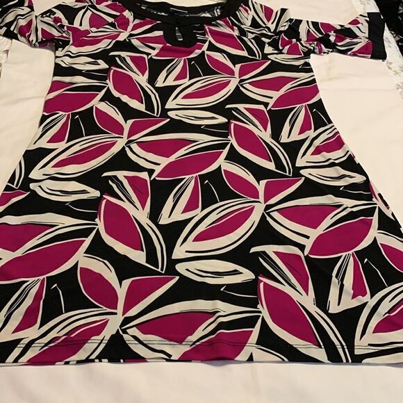 Chicos Size 3 purple, black & white flowy dress. Great for all seasons w/jacket - Picture 10 of 10